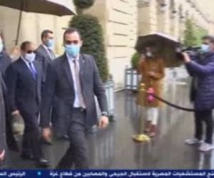 الرئيس السيسي يصل قصر الإليزيه لعقد قمة مع نظيره الفرنسي إيمانويل ماكرون