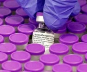 خطة بريطانية لاستخدام تطبيقات المواعدة للتشجيع على التطعيم ضد كورونا