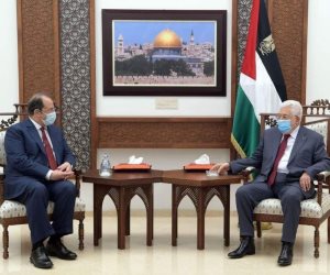 أبو مازن واللواء عباس كامل يتفقان على عقد اجتماعات للفصائل الفلسطينية فى القاهرة 