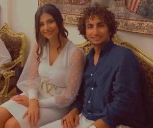عمرو وردة المثير للجدل يعلن خطوبته في حفل عائلي فقط دون الافصاح عن عروسة "صور"