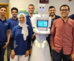 حكاية أول طبيب "روبوت" مصنوع بأيادٍ مصرية.. فيديوجراف