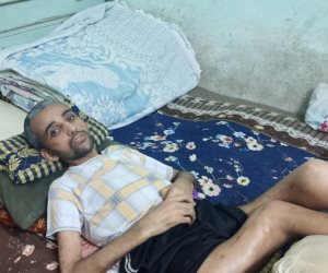 ناشد المسئولين علاجه فى القاهرة.. حكاية «عمرو» الراقد على سرير المرض منذ 19 عاما في بني سويف