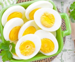 دراسة تؤكد.. الإفراط في تناول البيض يشكل خطورة علي الجسم                                                         