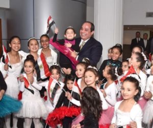 دينا الحسيني تكتب: في يومهم العالمي.. هكذا حظي أطفال مصر بدعم خاص من الرئيس السيسي (فيديو وصور)