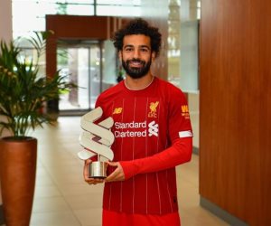 بعد حصدها للمرة الثالثة .. أول تعليق من "محمد صلاح" علي فوزه بجائزة " الأفضل " في ليفربول          