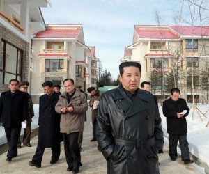 آخر قرارات زعيم كوريا الشمالية.. منع ارتداء "الجاكيت" الجلد