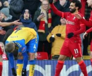 ليفربول يمتع الجماهير برباعية في ساوثهامبتون ويصعد لوصافة الدوري (فيديو)