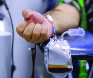 للمتبرع فوائد.. تعرف على خطوات التبرع ببلازما الدم