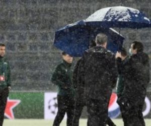 بسبب عاصفة ثلجية .. تأجيل مباراة أتالانتا ضد فياريال في دوري أبطال أوروبا لمدة 24 ساعة . فيديو وصور