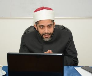 ما الفرق بين الصدقة وزكاة المال؟.. أمين الفتوى يجيب