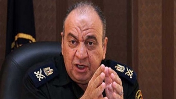 الدفع بـ15 سيارة إطفاء و«خزانين» للسيطرة على حريق «الصحراوي»