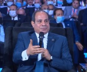 الرئيس السيسي: إنتاج أول سيارة كهربائية مصرية عام 2023