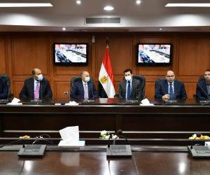 وزير الرياضة يشهد توقيع بروتوكول استضافة مصر لثلاث بطولات دولية في رياضة الغطس والغطس العالي والسباحة التوقيعية