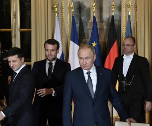 دبلوماسية الحروب.. مبادرة روسية لإجراء محادثات مع أوكرانيا في بيلاروسيا