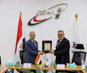 جامعة مصر للعلوم والتكنولوجيا توقع "بروتوكول تعاون" مع وكالة الفضاء المصرية "صور"