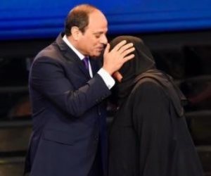  زوجة الشهيد الرقيب محمد نبيل لـ"صوت الأمة": تكريم الرئيس السيسي لنا تاج فوق رؤوسنا