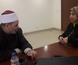 رئيس لجنة مراجعة المصحف بالأزهر الشريف لـ«صوت الأمة»: المصاحف الملونة محظور تداولها   
