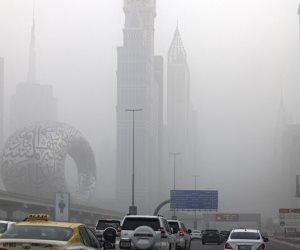 العواصف الترابية تصل الإمارات.. ليس بالإمكان رؤية برج خليفة