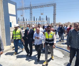 بتكلفة 850 مليون جنية.. محافظ شمال سيناء يتابع إنشاءات محطات الكهرباء الجديدة بالعريش 