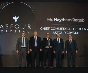 شركة "عصفور كريستال" تفوز بجائزة bt100 فى القطاع الصناعى عن تنمية الأعمال