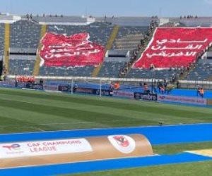 سفير مصر بالمغرب : "بانرات" الأهلى توضع بمدرجات الجماهير المصرية دون مشكلة