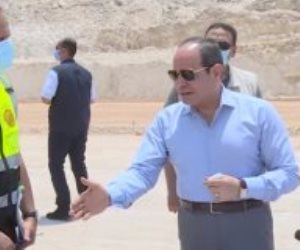 الرئيس السيسى: "لولا خطتنا لتطوير الطرق لأصيبت القاهرة بالشلل الكامل"