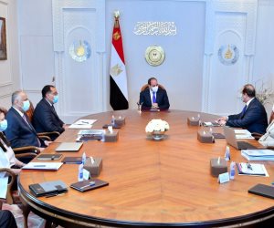 الرئيس السيسى يجتمع بالمجموعة الوزارية الاقتصادية بحضور رئيس الوزراء واللواء عباس كامل لمتابعة مؤشرات الأداء المالي للدولة خلال العام المالي 2021/2022