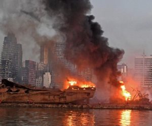 اندلاع حريق جديد بمرفأ بيروت وتحذيرات من محاولات إطفائه (فيديو)
