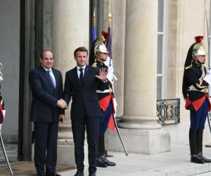  ننشر صور استقبال الرئيس الفرنسى ماكرون للرئيس السيسى بقصر الإليزيه 