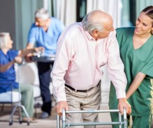 تخصصات جديدة في تنسيق كليات الطب.. أبرزها طب الشيخوخة ورعاية ذوي الاحتياجات الخاصة