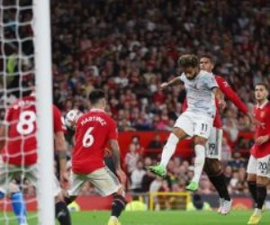 محمد صلاح يسجل في هزيمة ليفربول أمام مانشستر يونايتد في الدورى الإنجليزى