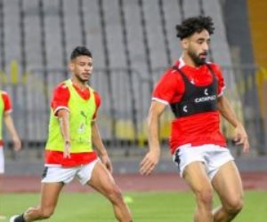  نبيل دونجا يغادر  تدريب منتخب مصر بعد تعرضه للإصابة