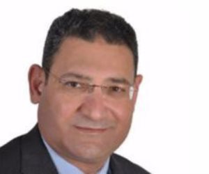 أحمد أيوب: مصر تلعب دورا إنسانيًا ودبلوماسيًا لوقف إطلاق النار فى قطاع غزة