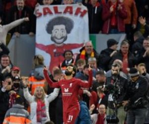 بصور جديدة.. محمد صلاح يشارك الجماهير احتفاله بالفوز على مان سيتى