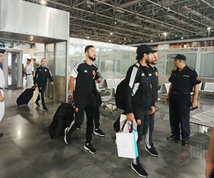 ننشر أول صورة لوصول بعثة الأهلى مطار القاهرة بعد التتويج بكأس السوبر