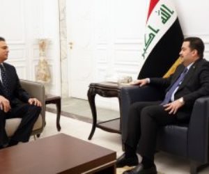 رئيس وزراء العراق يؤكد لسفير مصر رغبة بلاده فى تطوير التواصل وتأطيره
