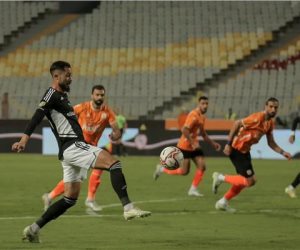 محمد شريف يُعيد الأهلي للانتصارات بفوز قاتل +90 أمام فاركو ..فيديو