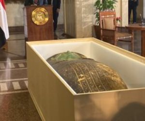 وزير الآثار يعلن : مصر استردت  17 قطعة أثرية بينها التابوت الأخضر من الولايات المتحدة