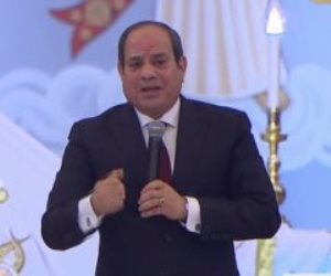 الرئيس السيسي يحذر المصريين من الشائعات: لو هعمل حاجة هقولكم كلكم