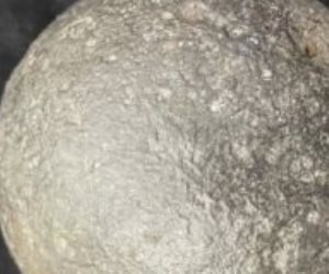 روسيا: العثور على قذيفة مدفع مستديرة تعود لحرب 1812 مع جيش نابوليون