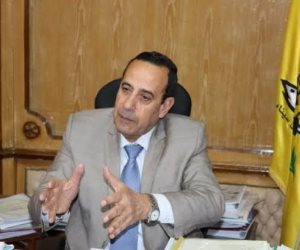 محافظ شمال سيناء يوجه بحملات لضبط الأسعار بالأسواق والمحال وتوفير السلع بأسعار مناسبة للمواطنين