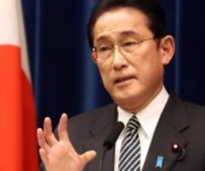 استجواب رئيس حكومة اليابان بسبب شراء نجله هدايا تذكارية للوزراء نيابة عن والده