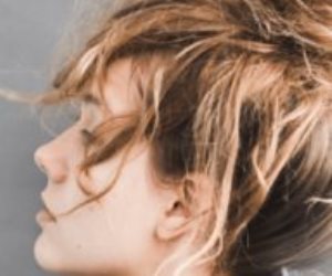 أبراج نسائية يتمتعن بذكاء عالى ويفضلن الإطلالة البسيطة