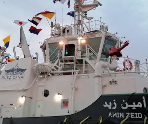 "أمين زايد" أحدث أعضاء ترسانة بورسعيد البحرية.. رفع العلم المصري على القاطرة الجديدة (صور)