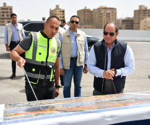 الرئيس السيسي يتفقد عددا من مشروعات المحاور والطرق بمحافظة الجيزة