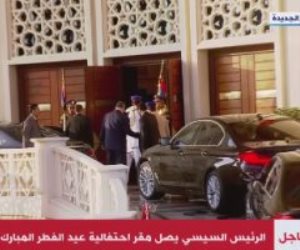 الرئيس السيسي يصل مقر احتفالية عيد الفطر المبارك بمركز المنارة
