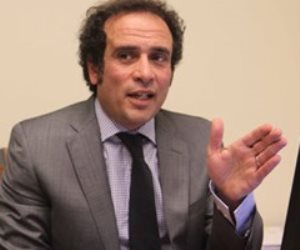 عمرو حمزاوى: انطلاق الحوار الوطنى لحظة أمل لانفتاح سياسى وحوار للحكومة والأحزاب