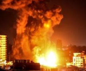 إطلاق صواريخ من غزة باتجاه تل أبيب.. وجيش الاحتلال يقرر الرد بغارات عنيفة