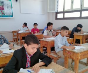 1375 طالبا وطالبة يؤدون امتحانات الشهادتين الابتدائية والإعدادية بشمال سيناء في هدوء (صور)