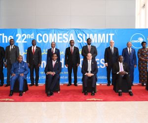 الرئيس السيسى يتوسط رؤساء الدول الأعضاء بتجمع الكوميسا